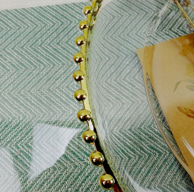 Podtalerz transparentny ze złotymi kuleczkami - obrazek 4